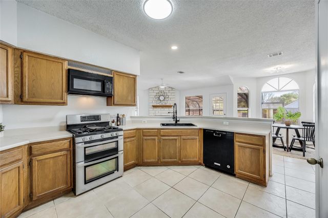 544 Tanner TRL, Pflugerville, TX 78660