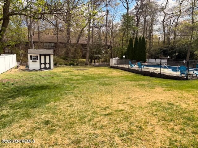 7 Coventry Court, Manalapan, NJ 07726