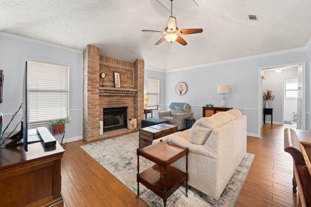 551 Sandgate Drive, Burleson, TX 76028