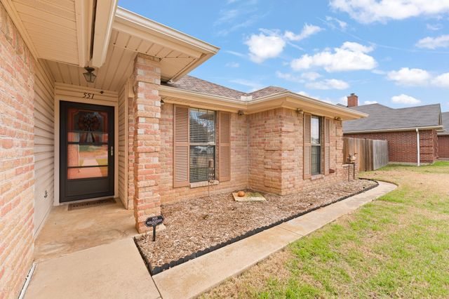 551 Sandgate Drive, Burleson, TX 76028