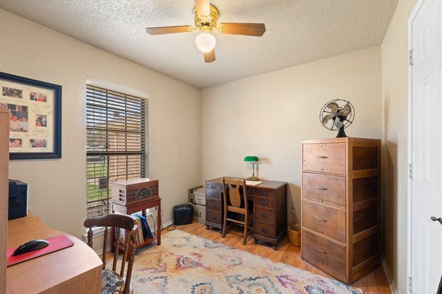 551 Sandgate Drive, Burleson, TX 76028