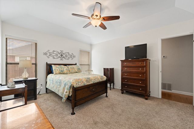 551 Sandgate Drive, Burleson, TX 76028