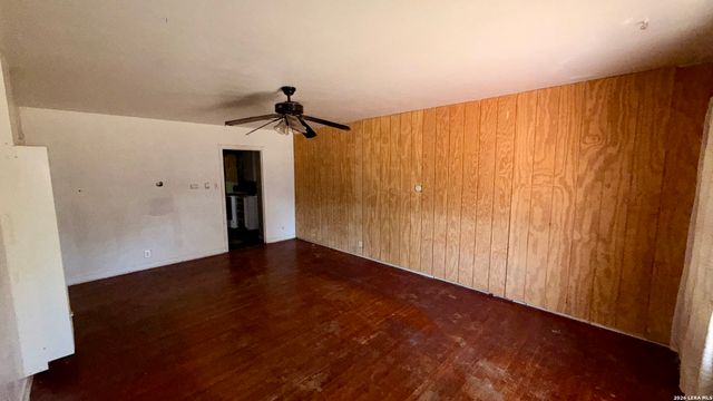 3703 S PINE ST, San Antonio, TX 78223