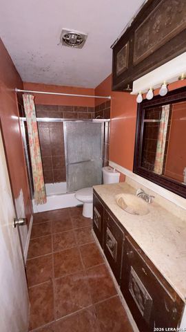 3703 S PINE ST, San Antonio, TX 78223