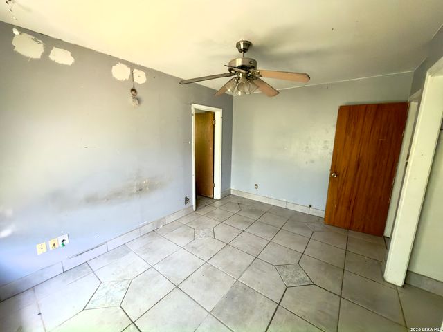 3703 S PINE ST, San Antonio, TX 78223