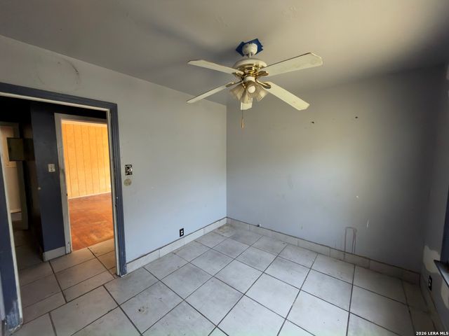 3703 S PINE ST, San Antonio, TX 78223