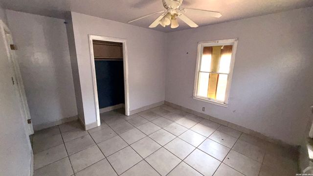 3703 S PINE ST, San Antonio, TX 78223