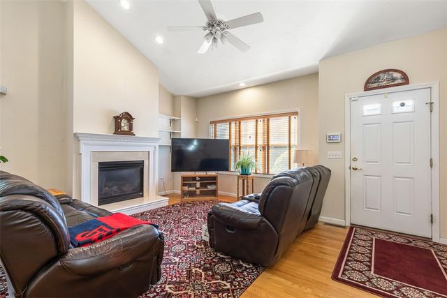 500 Mendon Road 11, Cumberland, RI 02864