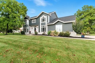 5130 S Nicolet DRIVE, New Berlin, WI 53151