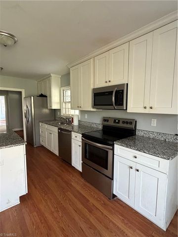 1142 Manning Street, Eden, NC 27288