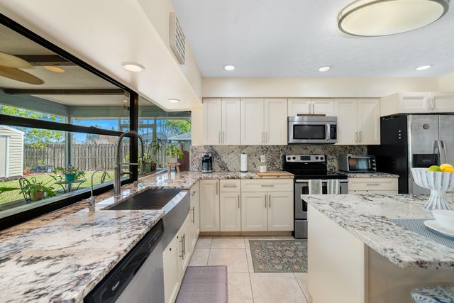 817 NW Archer Avenue, Port St. Lucie, Port St Lucie, FL 34983