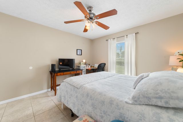 817 NW Archer Avenue, Port St. Lucie, Port St Lucie, FL 34983