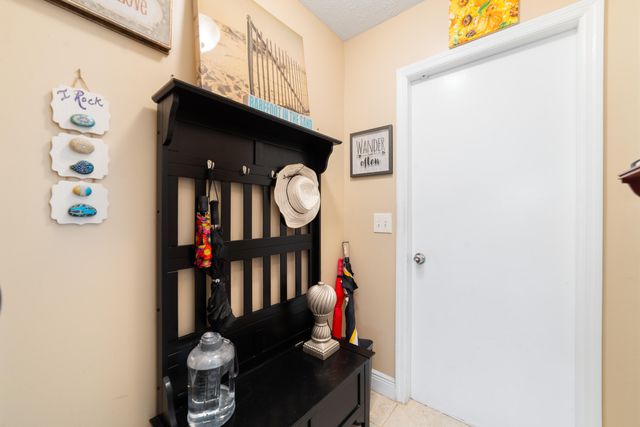 817 NW Archer Avenue, Port St. Lucie, Port St Lucie, FL 34983