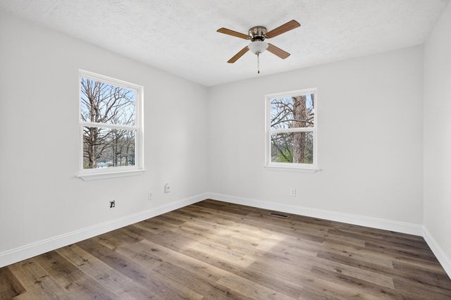 379 Oakwood Circle, NE, Cleveland, TN 37312