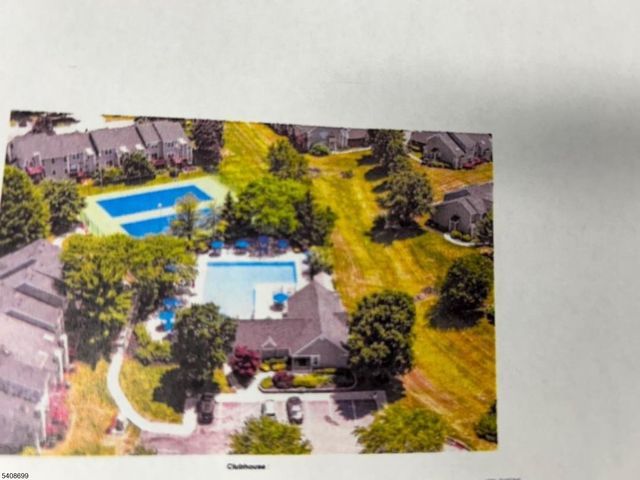 24 Daisy Ct, Readington Twp., NJ 08889