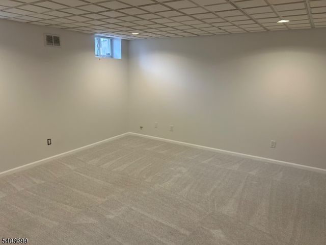 24 Daisy Ct, Readington Twp., NJ 08889