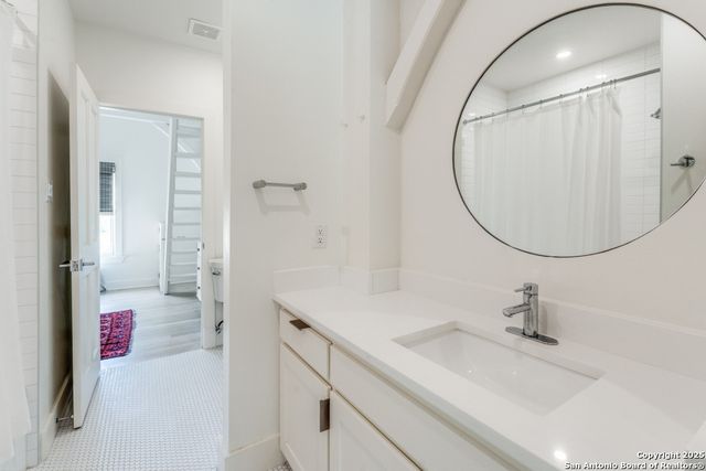 345 Lilac, Terrell Hills, TX 78209