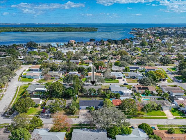 6000 19TH STREET NE, St Petersburg, FL 33703