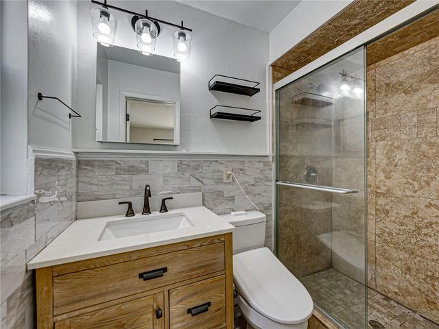 6000 19TH STREET NE, St Petersburg, FL 33703