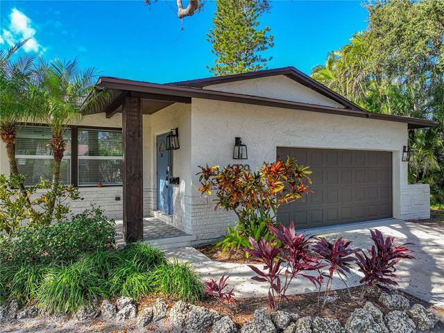 6000 19TH STREET NE, St Petersburg, FL 33703