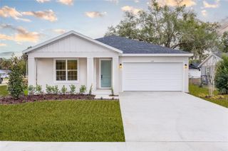 536 E BERESFORD AVENUE, Deland, FL 32724