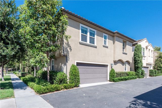 165 Pathway, Irvine, CA 92618