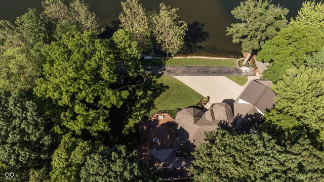 8641 Fawn Lake Circle, Indianapolis, IN 46278