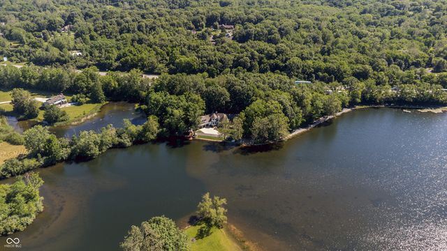 8641 Fawn Lake Circle, Indianapolis, IN 46278