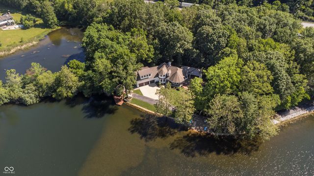 8641 Fawn Lake Circle, Indianapolis, IN 46278