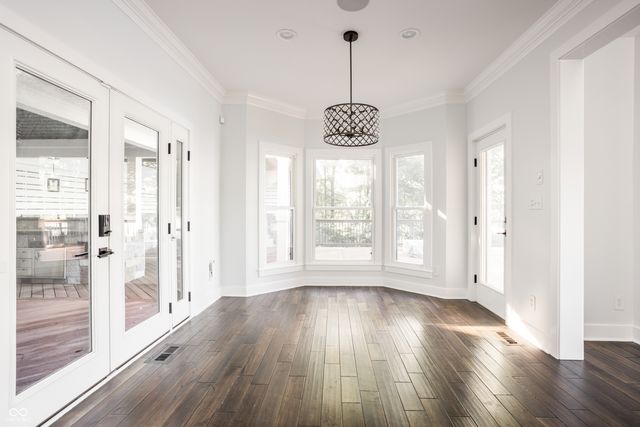 8641 Fawn Lake Circle, Indianapolis, IN 46278