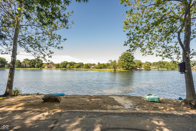 8641 Fawn Lake Circle, Indianapolis, IN 46278