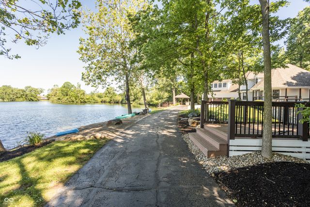 8641 Fawn Lake Circle, Indianapolis, IN 46278