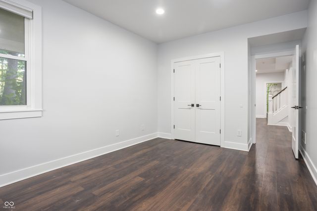 8641 Fawn Lake Circle, Indianapolis, IN 46278