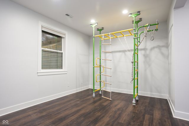 8641 Fawn Lake Circle, Indianapolis, IN 46278