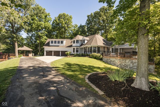 8641 Fawn Lake Circle, Indianapolis, IN 46278