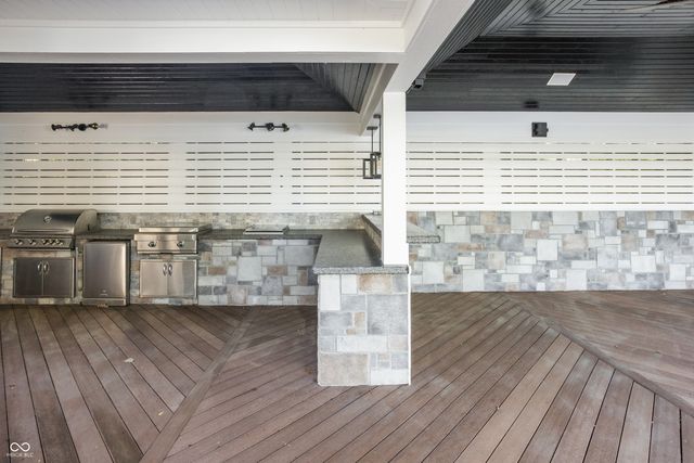 8641 Fawn Lake Circle, Indianapolis, IN 46278