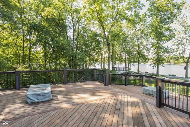 8641 Fawn Lake Circle, Indianapolis, IN 46278