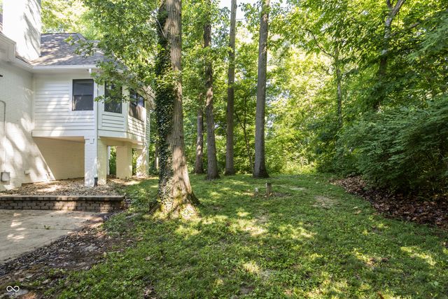 8641 Fawn Lake Circle, Indianapolis, IN 46278