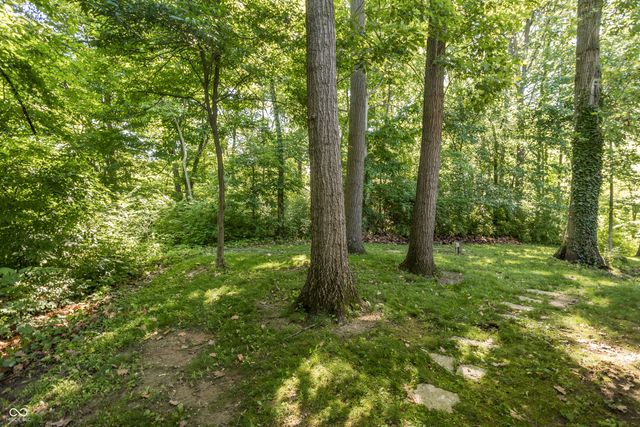 8641 Fawn Lake Circle, Indianapolis, IN 46278