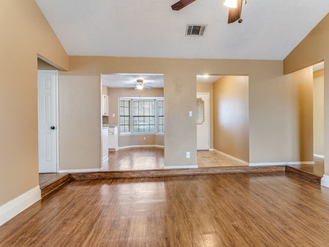 8028 Berrybrook Drive, Watauga, TX 76148