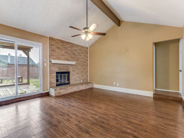 8028 Berrybrook Drive, Watauga, TX 76148