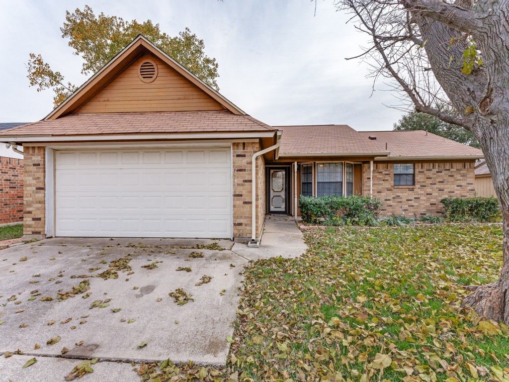 8028 Berrybrook Drive, Watauga, TX 76148