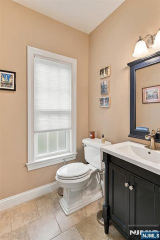 21 Pine Hill Road, Mahwah, NJ 07430