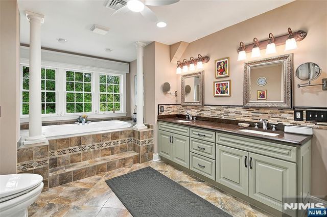 21 Pine Hill Road, Mahwah, NJ 07430