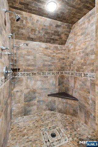 21 Pine Hill Road, Mahwah, NJ 07430