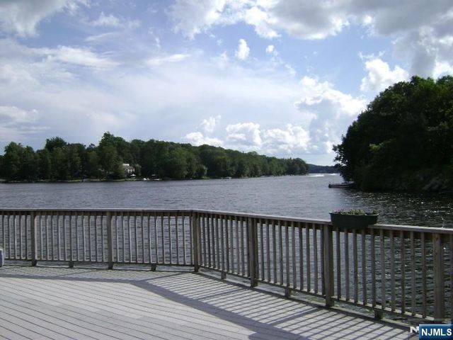 134 County Road, West Milford, NJ 07421