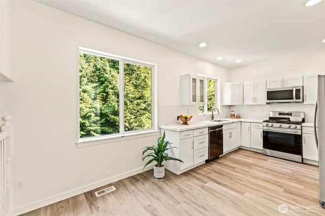 17715 8th Place W, Lynnwood, WA 98037