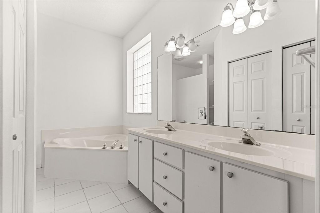 Image 3 of property listing at 2380 NW 53RD AVENUE ROAD, Ocala, FL 34482