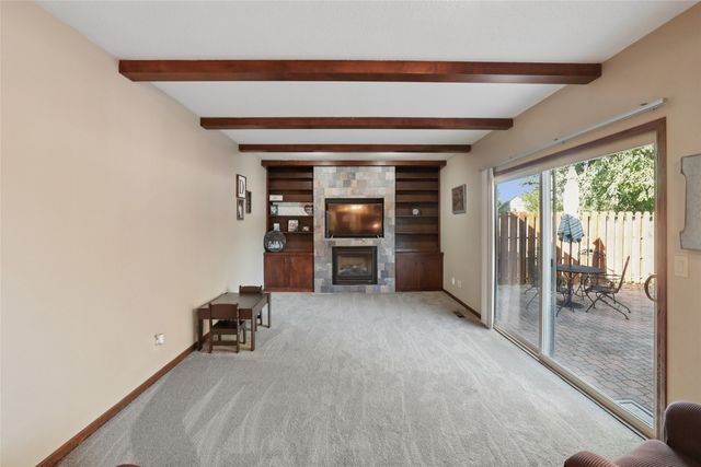 1810 Sunset Street, Grinnell, IA 50112