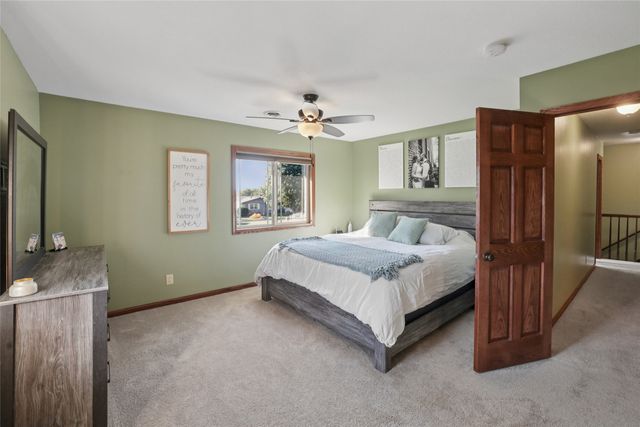 1810 Sunset Street, Grinnell, IA 50112